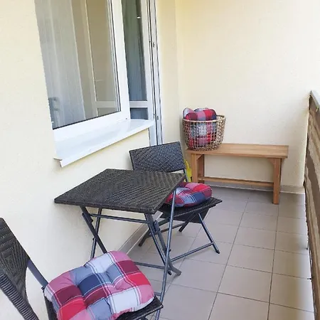 Przy Wydmie Parter-balkon 公寓